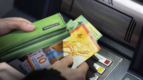 Les écarts salariaux sont toujours plus marqués, critique l'USS
