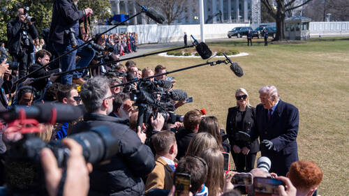 Trump affirme envisager une "prise de contrôle pacifique" de Cuba