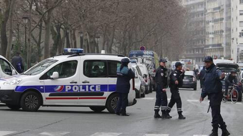 Orléans: couvre-feu durant deux nuits pour les moins de 15 ans