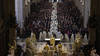 Notre-Dame de Paris oublie sa "peine" et célèbre sa première messe