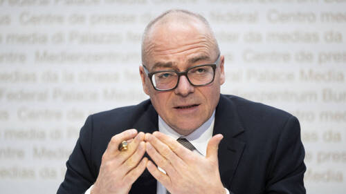 Décrue des demandes d'asile en 2025, nouvelle baisse prévue en 2026