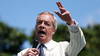 Jet de milk-shake sur Nigel Farage: une Britannique plaide coupable