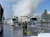 Cinq camions victimes des flammes sur un parking dans la Broye