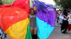 LGBTIQ+: Fierté en vitrine - violence en coulisses