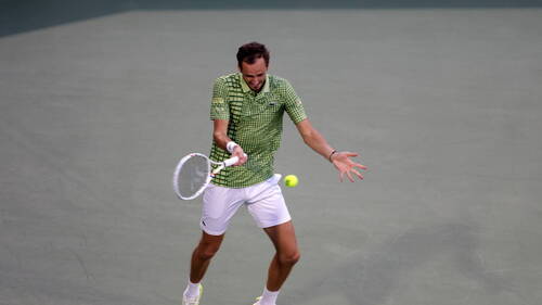 Medvedev sacré sans jouer à Dubai