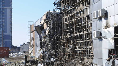 Ukraine: des attaques russes tuent trois personnes au moins