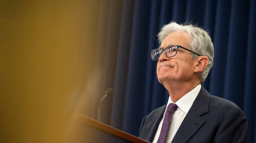 Fed: Warsh n'ayant pas encore prêté serment, Powell reste président