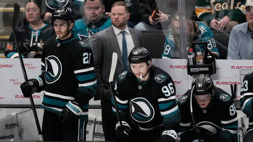 Philipp Kurashev décisif pour les Sharks