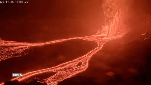 A Hawaï, les spectaculaires jets de lave du volcan Kilauea