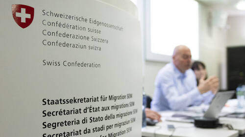 Le Secrétariat d'État aux migrations supprime plus de 100 postes