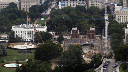 La cour suprême autorise l'érection de la salle de bal de Trump