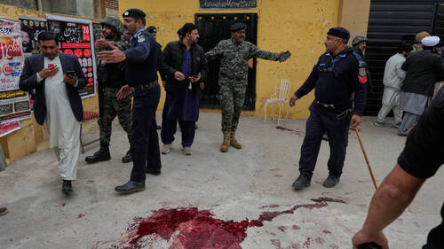 Pakistan: un attentat-suicide fait au moins 31 morts