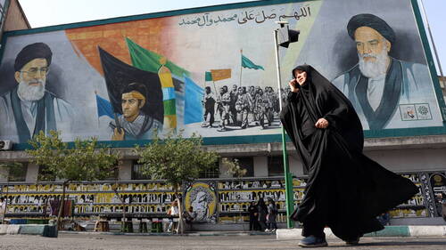 Trump menace de bombarder centrales et ponts iraniens