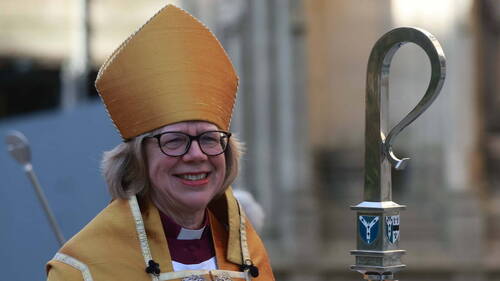L'archevêque de Canterbury salue le "courage" du pape face à Trump