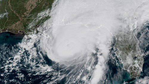L'ouragan Isaias touche terre en Floride