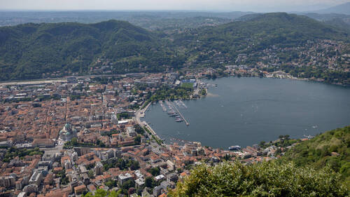 Tessin sous pression face à l'ampleur du tourisme d'achat en Italie