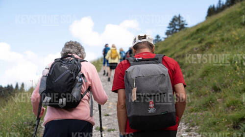 En Suisse, 800'000 seniors se sentent seul(e)s