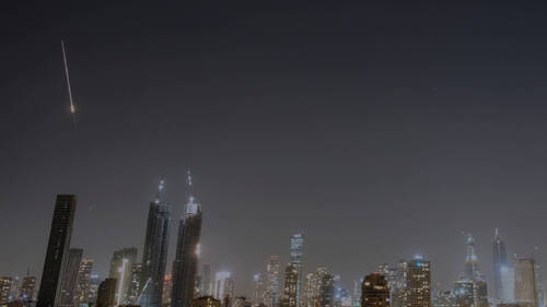 Deux personnes tuées par des frappes iraniennes près de Tel-Aviv