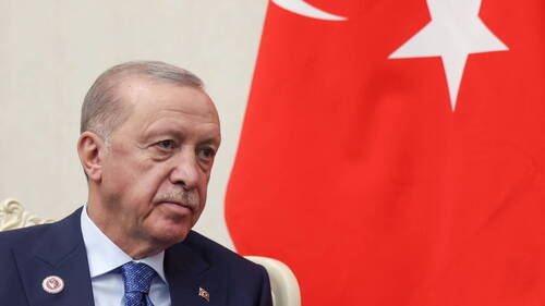 Turquie: Erdogan briguera un nouveau mandat