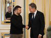 Blinken rassure Kiev sur l'aide militaire, Moscou dit "avancer"