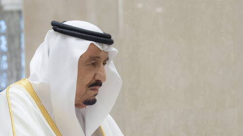Le roi d'Arabie saoudite qualifie les Houthis de milice terroriste