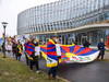 Marche tibétaine pour la paix du siège au musée du CIO à Lausanne