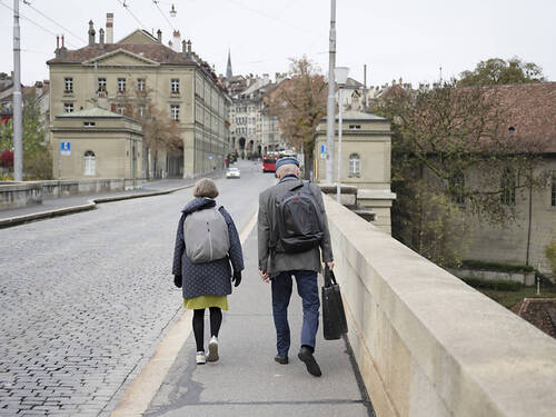 Violence de couple chez les seniors: campagne de sensibilisation