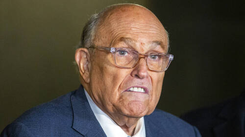 L'ex-maire de New York Giuliani hospitalisé dans un état "critique"
