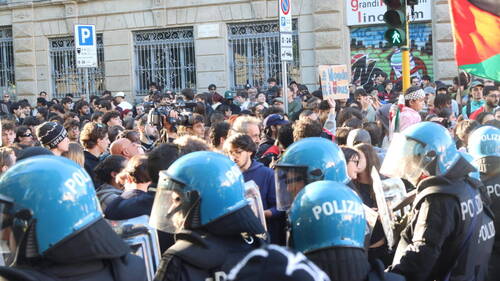 Les forces de sécurité déployées pour les manifestations en Italie