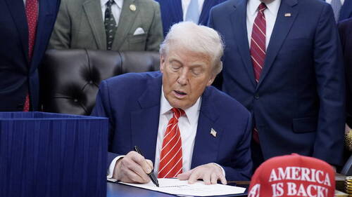 Fin d'une paralysie budgétaire de trois jours aux Etats-Unis