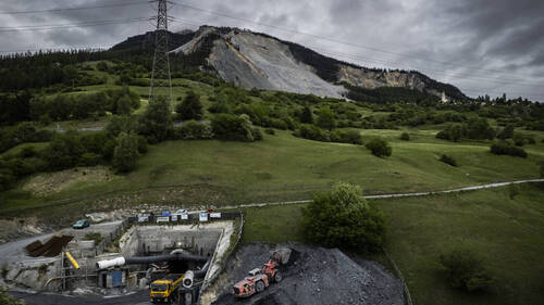 Le village de Brienz (GR) se repeuple grâce au terrain stabilisé