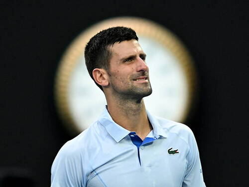Djokovic passe l'obstacle Etcheverry en trois sets