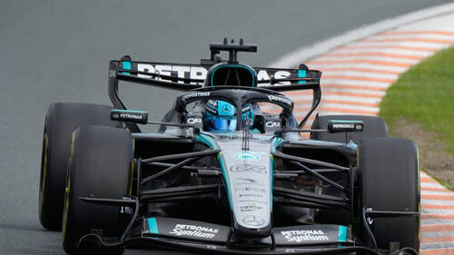 Russell remporte son 3e sprint