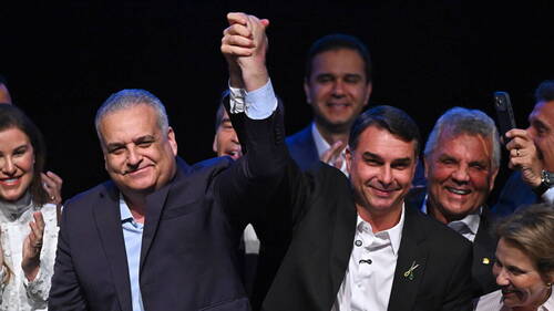 Brésil: Flavio Bolsonaro choisit un colistier axé sur la sécurité