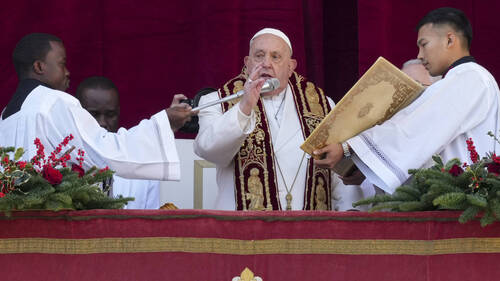 Le pape appelle à "surmonter les divisions" pour Noël