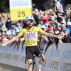 TdS: Adam Yates gagne la 5e étape et renforce son maillot jaune