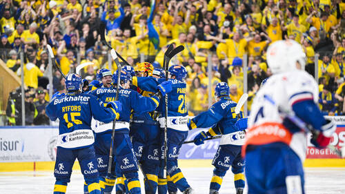 Davos rejoint Fribourg en finale des play-off