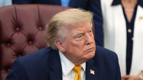 Trump annonce une reprise des discussions, l'Iran dément