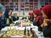 Caché sous un niqab, il participe à un tournoi féminin d'échecs