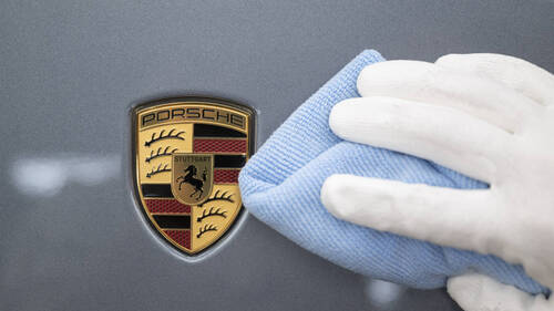 Porsche mise sur moins de voitures, mais plus chères