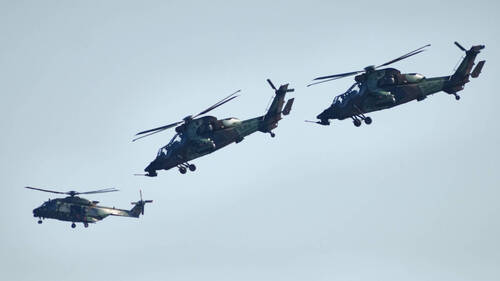 Airbus: la défense propulse les ventes d'hélicoptères