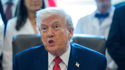 Trump "n'exclut pas" une guerre avec le Venezuela