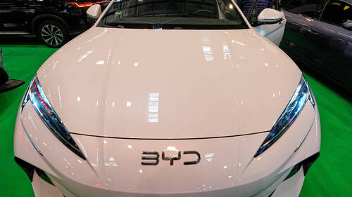 Washington accuse Baidu et BYD de travailler avec l'armée chinoise