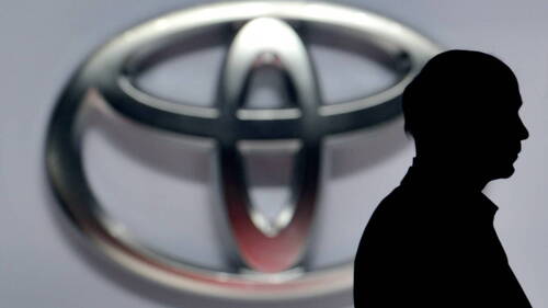 Toyota: bénéfice net annuel en chute de 19%, prudence pour l'avenir