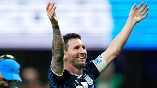 ... et à la fin, c'est Messi qui gagne