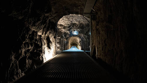 La forteresse du Gothard se mue en station de recherche lunaire