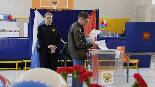 Russie: "puissantes" cyberattaques lors des élections législatives