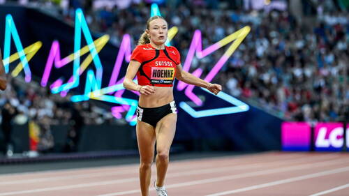Hoenke 8e du 200 m, Mumenthaler sorti en demies