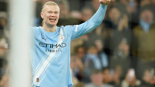 Premier League: Manchester City prend la tête