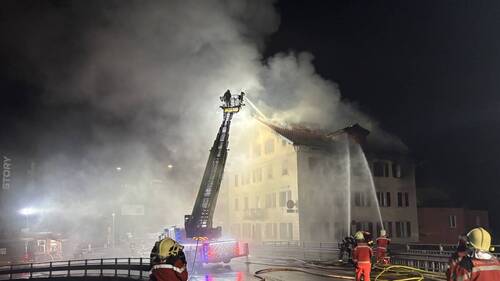 Cinq personnes portées disparues après un incendie à Thusis (GR)